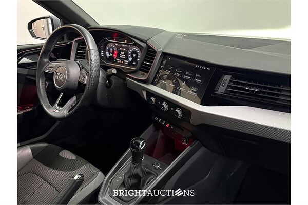Audi A1 Sportback 35 S edition 1.5 TFSI 149pk 2022 (Origineel-NL), R-069-TL