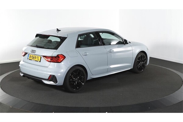 Audi A1 Sportback 35 S edition 1.5 TFSI 149pk 2022 (Origineel-NL), R-069-TL