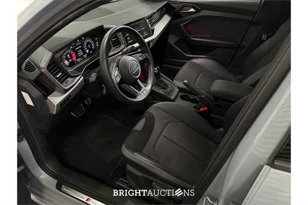 Audi A1 Sportback 35 S edition 1.5 TFSI 149pk 2022 (Origineel-NL), R-069-TL