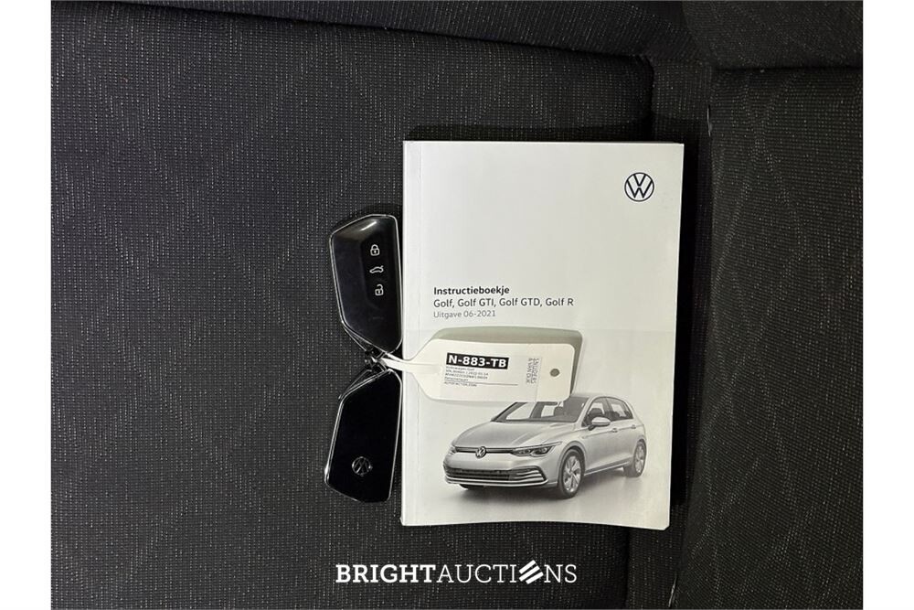 Volkswagen Golf eTSI Life 1.0 DSG 110pk 2022 (Origineel-NL), N-883-TB