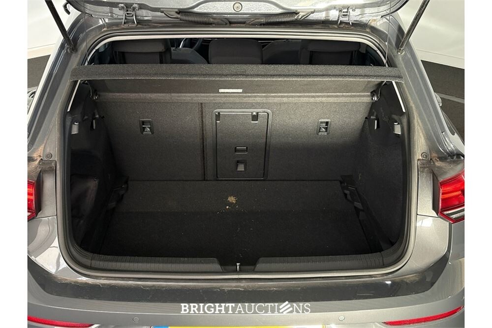 Volkswagen Golf eTSI Life 1.0 DSG 110pk 2022 (Origineel-NL), N-883-TB