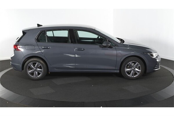 Volkswagen Golf eTSI Life 1.0 DSG 110pk 2022 (Origineel-NL), N-883-TB
