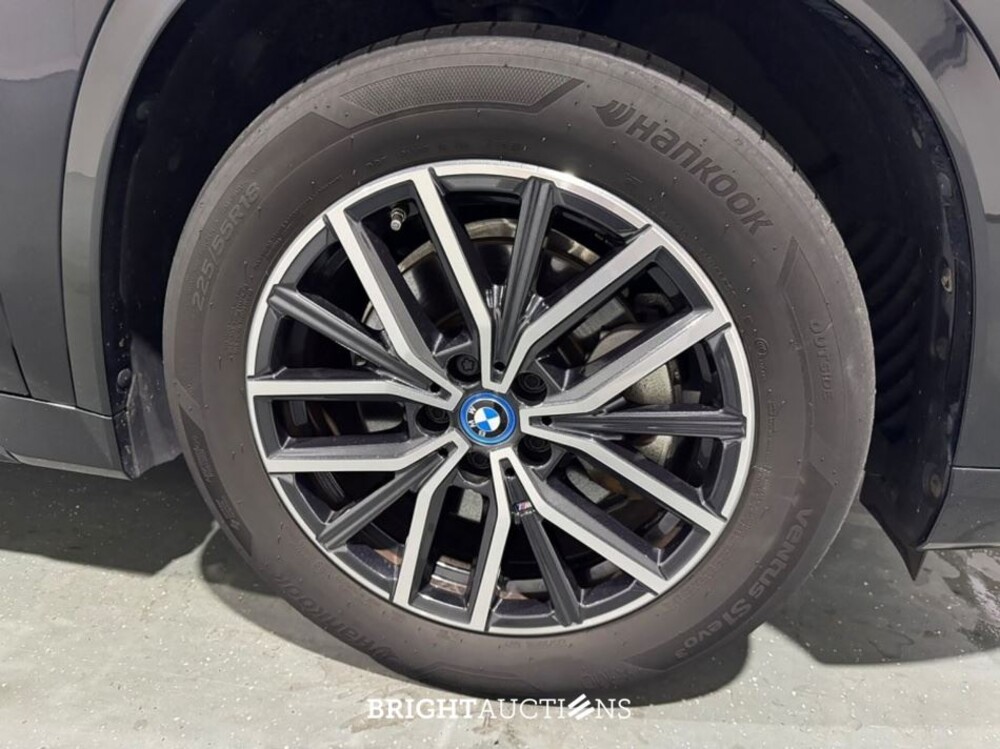 BMW X1 xDrive25e 245pk 2023 (Origineel-NL), T-324-XK