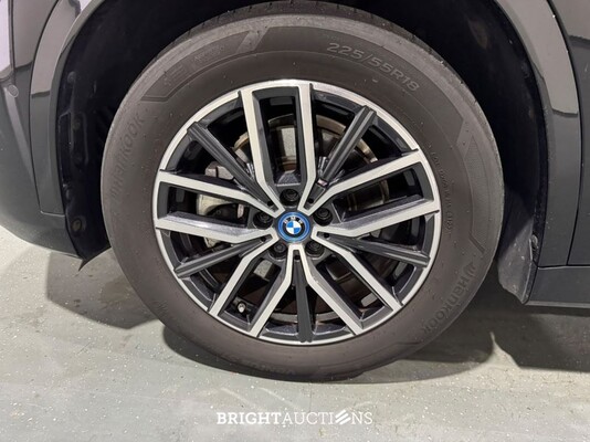 BMW X1 xDrive25e 245pk 2023 (Origineel-NL), T-324-XK