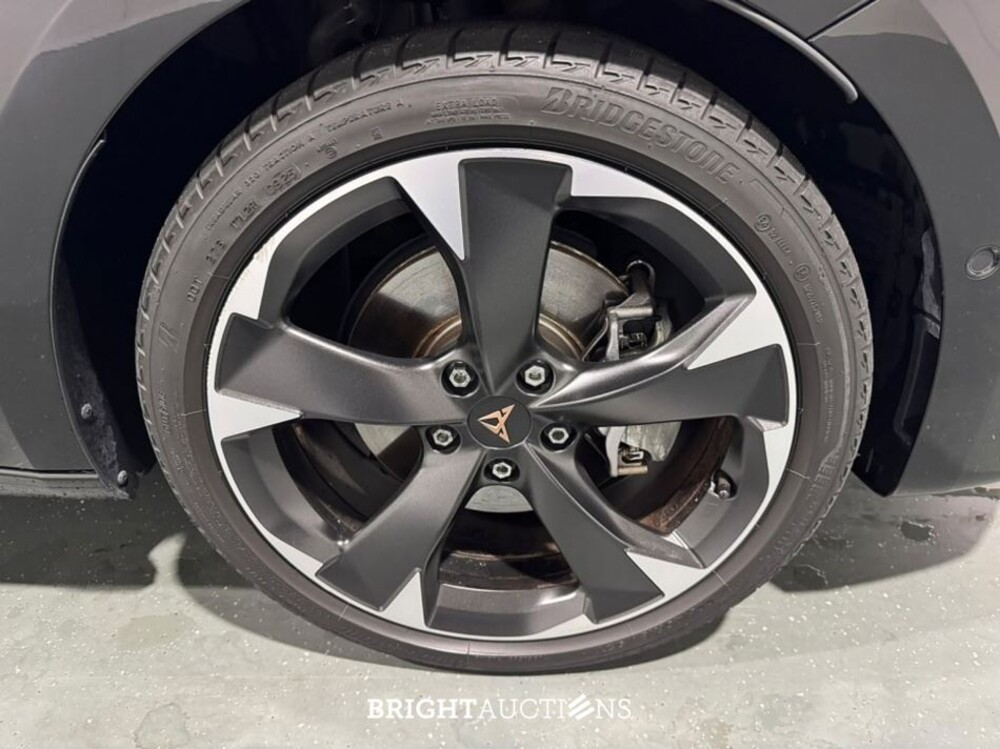 CUPRA Leon E-Hybrid PHEV Business 1.5 265pk 2025, KSX-64-Z