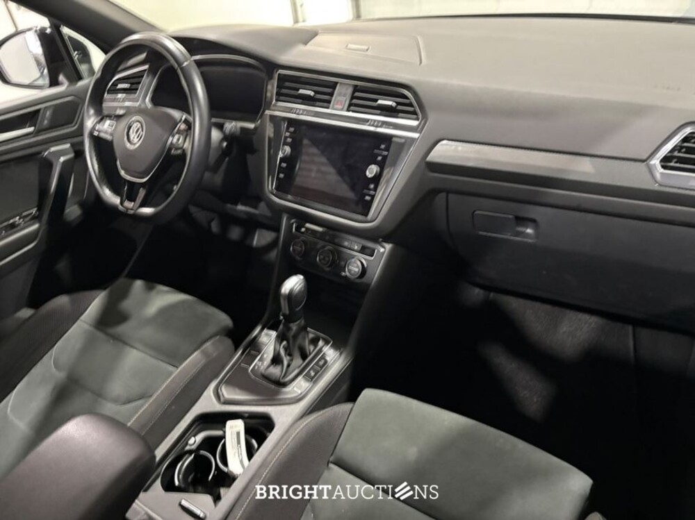Volkswagen Tiguan Allspace Highline Business R 7p 1.5 TSI 150pk 2021 (Origineel-NL), L-999-KL