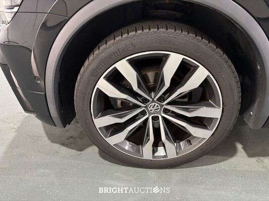 Volkswagen Tiguan Allspace Highline Business R 7p 1.5 TSI 150pk 2021 (Origineel-NL), L-999-KL
