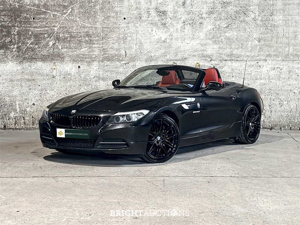 2010 BMW Z4 Roadster sDrive23i Executive Hardtop, 204pk, N-126-BZ – Schaltgetriebe –
