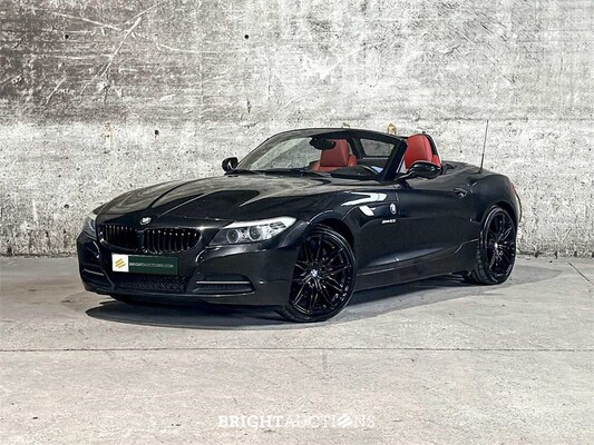 2010 BMW Z4 Roadster sDrive23i Executive Hardtop, 204pk, N-126-BZ – Schaltgetriebe –