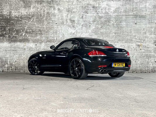 2010 BMW Z4 Roadster sDrive23i Executive Hardtop, 204pk, N-126-BZ – Schaltgetriebe –