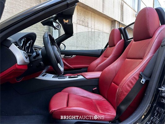 2010 BMW Z4 Roadster sDrive23i Executive Hardtop, 204pk, N-126-BZ – Schaltgetriebe –