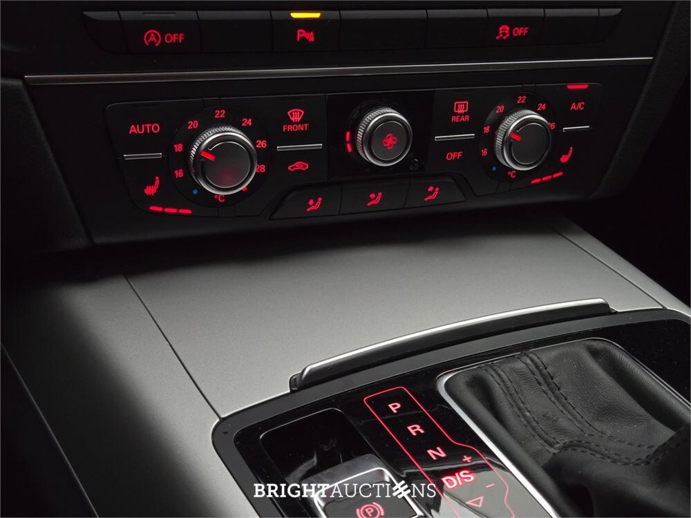 Audi A6 Limousine Business Edition 3.0 TDI 218pk 2015, P-135-DV