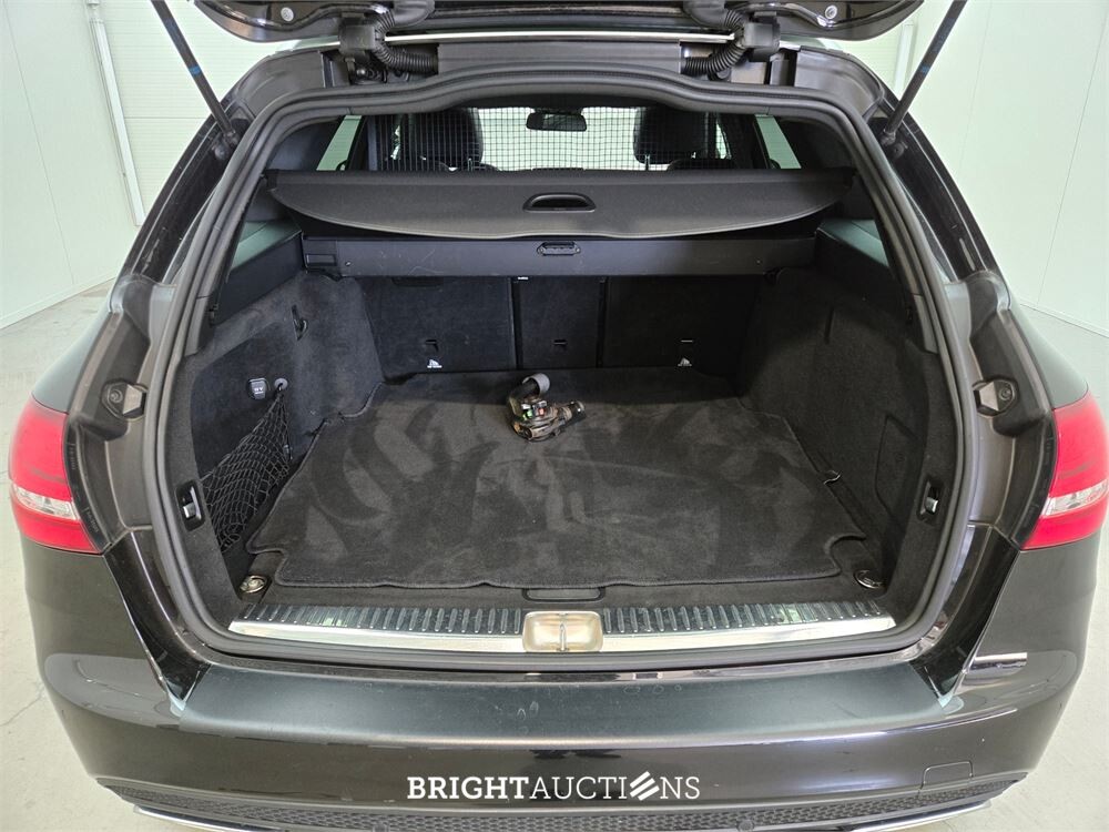 Mercedes-Benz C180 Estate Sport Edition Premium Plus CDI 116pk 2019 (Origineel-NL) C-klasse, XR-328-L