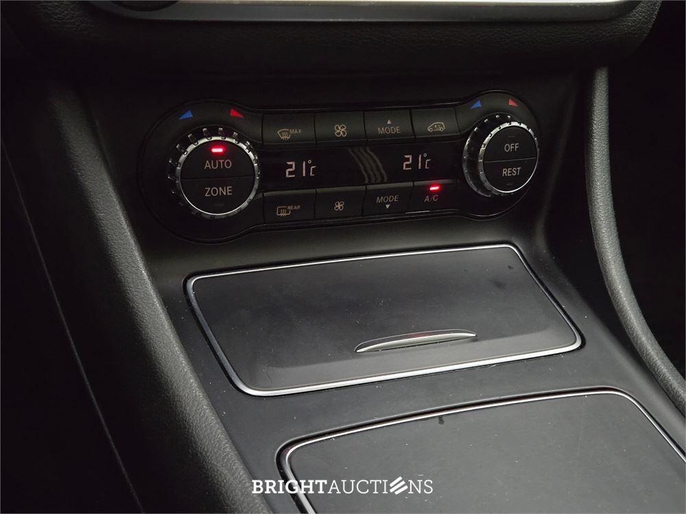 Mercedes-Benz A200 157pk 2017 A-klasse, P-573-TP