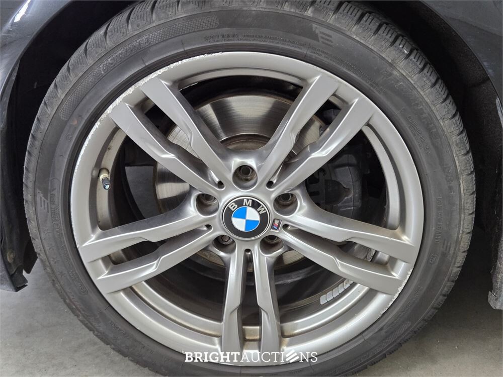 BMW 320d 3-serie Touring M Sport Edition 191pk 2018 3-Serie, L-156-XV