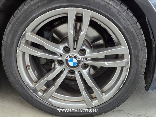 BMW 320d 3-serie Touring M Sport Edition 191pk 2018 3-Serie, L-156-XV
