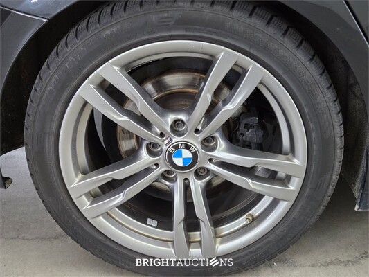 BMW 320d 3-serie Touring M Sport Edition 191pk 2018 3-Serie, L-156-XV