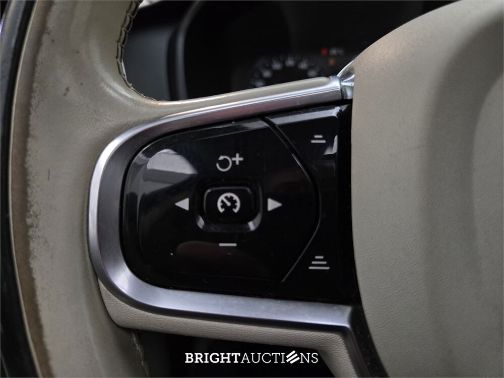 Volvo XC90 T8 Twin Engine Inscription 2.0 AWD 320pk 2016 (Origineel-NL), JH-251-P