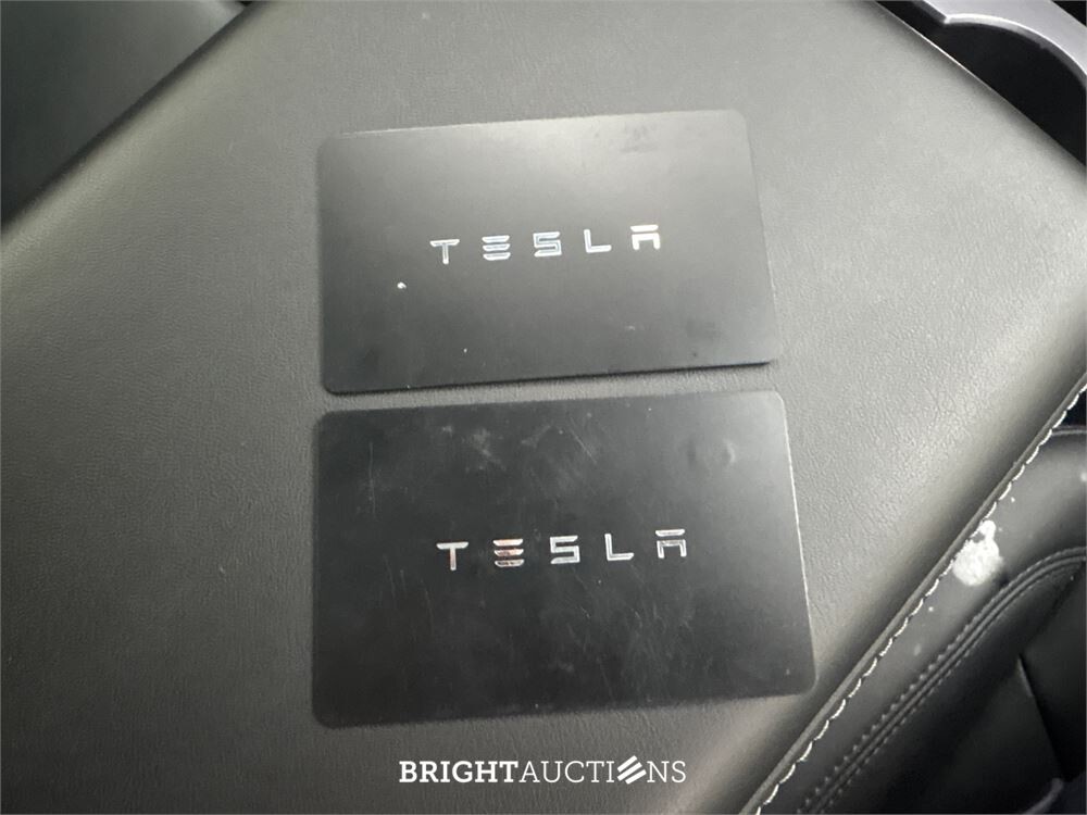 Tesla Model Y Performance AWD 75 kWh 463pk 2022 (Origineel-NL), P-386-XT