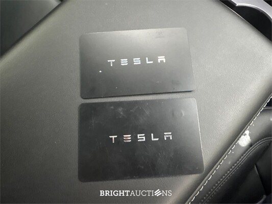 Tesla Model Y Performance AWD 75 kWh 463pk 2022 (Origineel-NL), P-386-XT