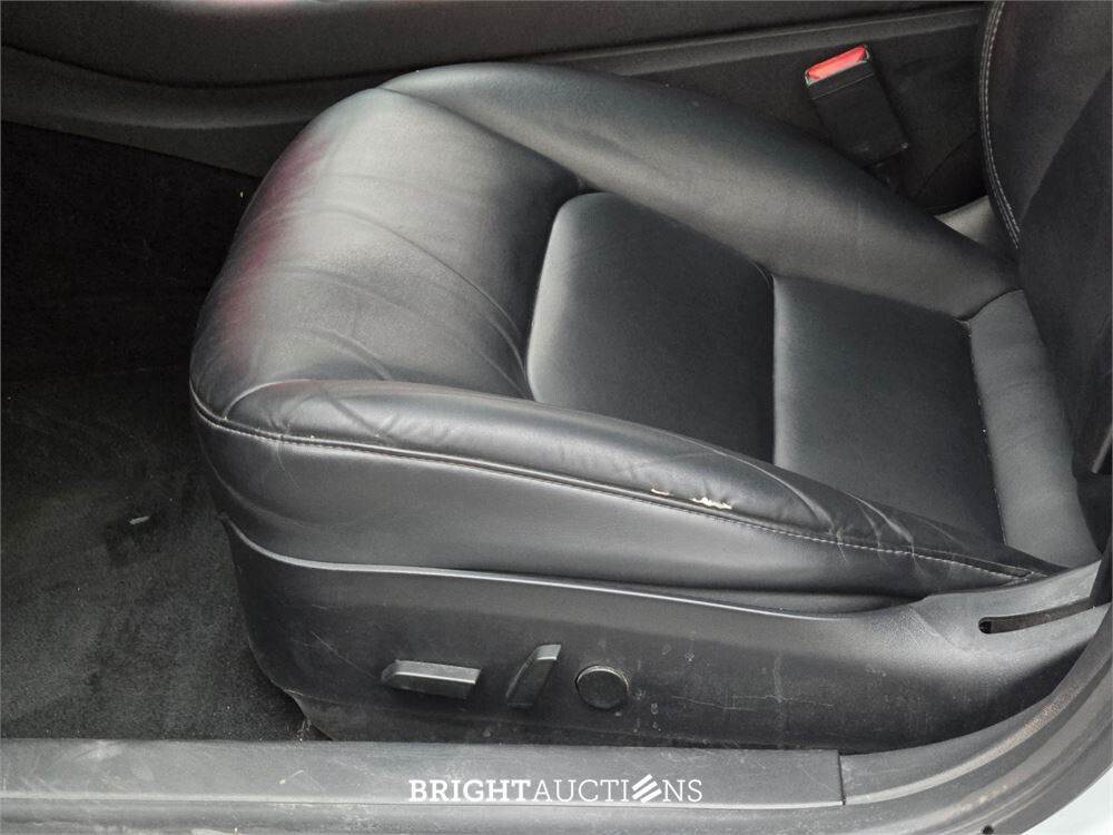 Tesla Model 3 Standard RWD Plus 60 kWh 238pk 2019 (Origineel-NL), G-240-RB