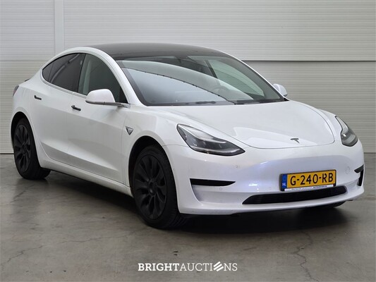 Tesla Model 3 Standard RWD Plus 60 kWh 238pk 2019 (Origineel-NL), G-240-RB