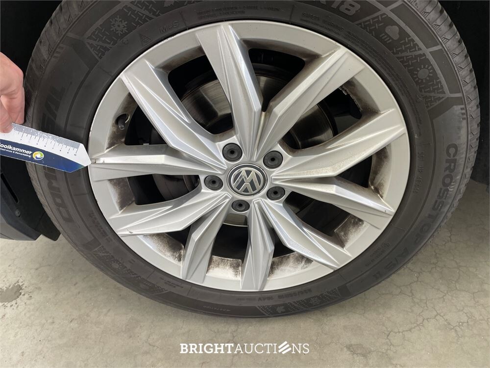 Volkswagen Tiguan ACT Highline 1.4 TSI 150pk 2018 (Origineel-NL), RR-178-D