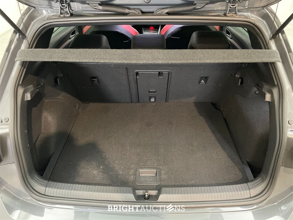 Volkswagen Golf GTI 2.0 TSI 301pk 2021, T-999-KK