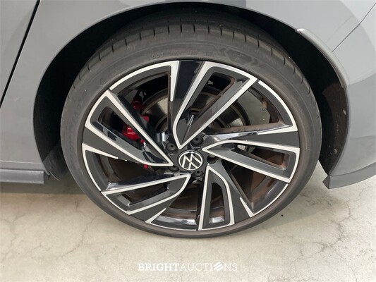Volkswagen Golf GTI 2.0 TSI 301pk 2021, T-999-KK