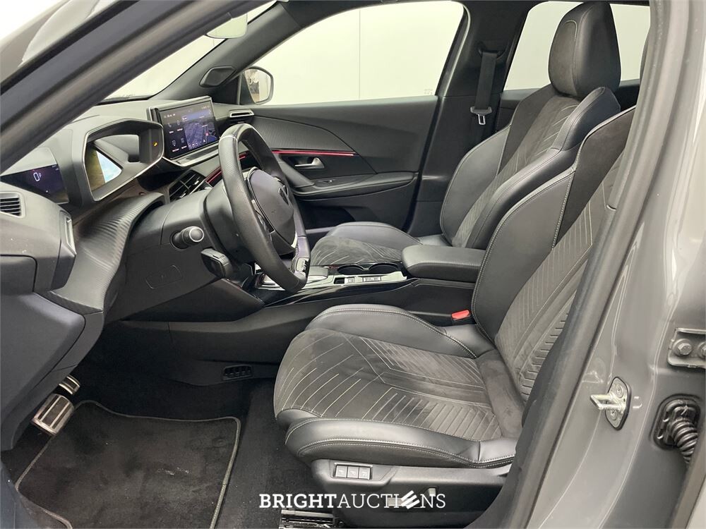 Peugeot 2008 e- EV GT 54 kWh 157pk 2023 (Origineel-NL), T-867-ZF