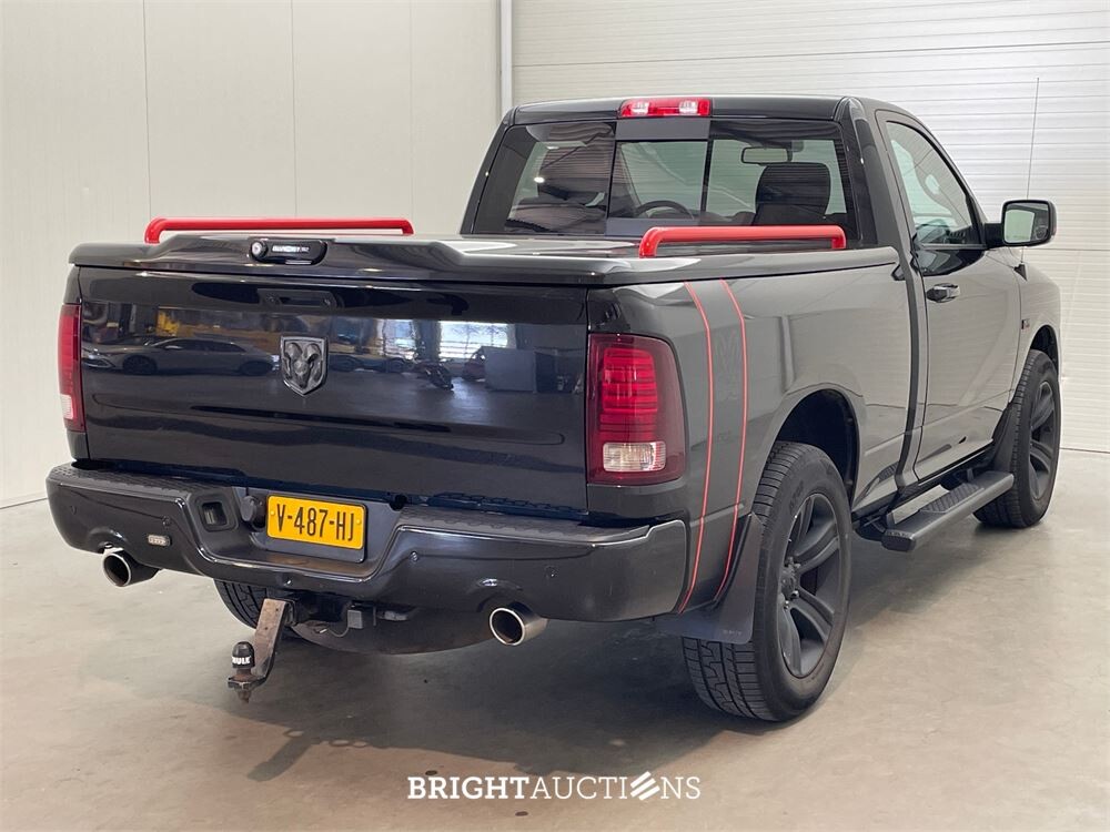 Dodge Ram 1500 4x4 Regular Cab 6'4 5.7 V8 402pk 2017 (Origineel-NL), V-487-HJ