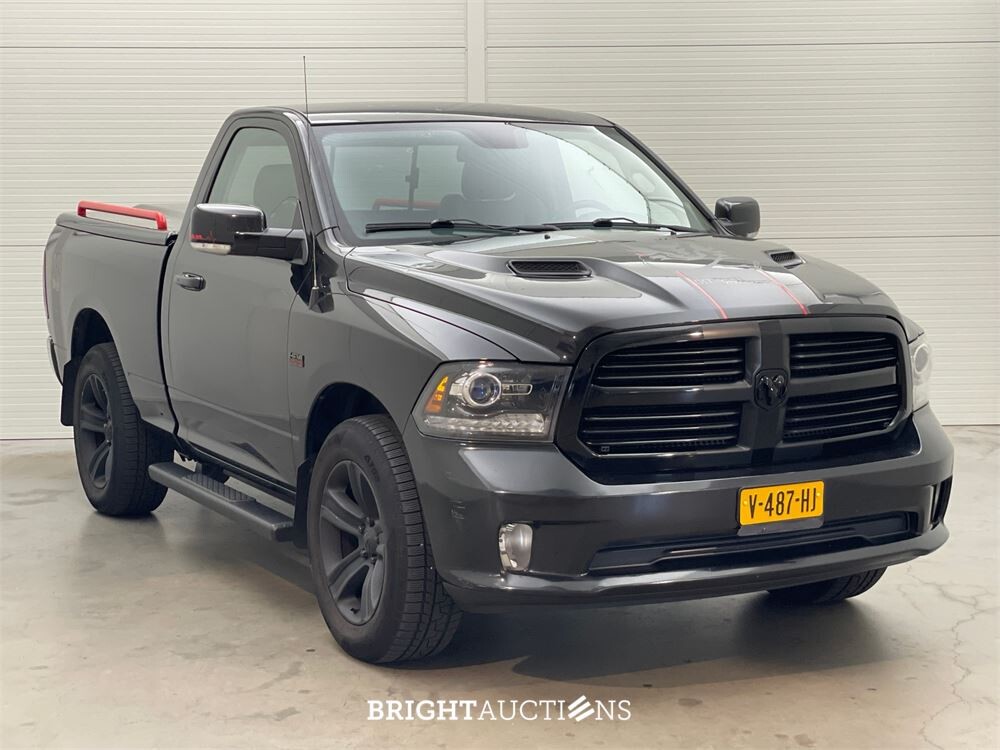 Dodge Ram 1500 4x4 Regular Cab 6'4 5.7 V8 402pk 2017 (Origineel-NL), V-487-HJ