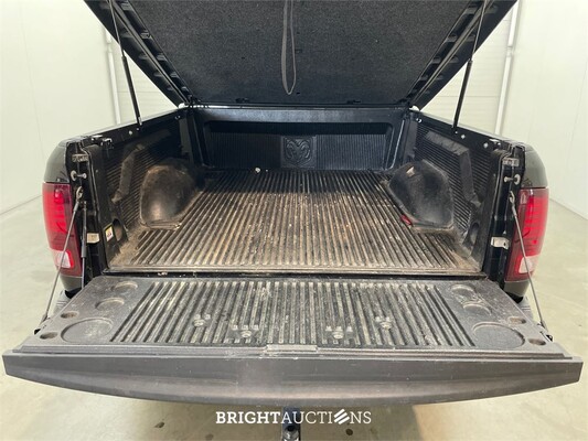 Dodge Ram 1500 4x4 Regular Cab 6'4 5.7 V8 402pk 2017 (Origineel-NL), V-487-HJ