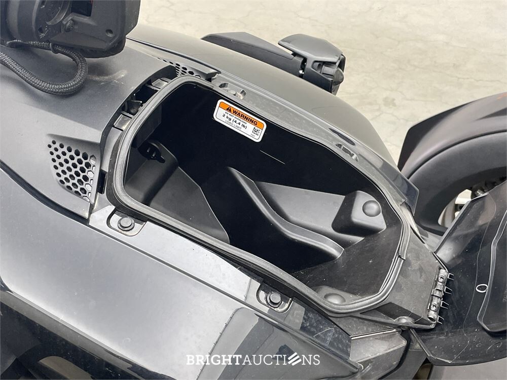 Can-Am Tour Ryker 900 83pk 2024, GKH-72-D