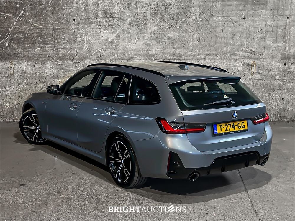 BMW 320d Touring M Sport 190 PS 2023 3er-Reihe (Original-NL + Erstbesitz), T-274-GG
