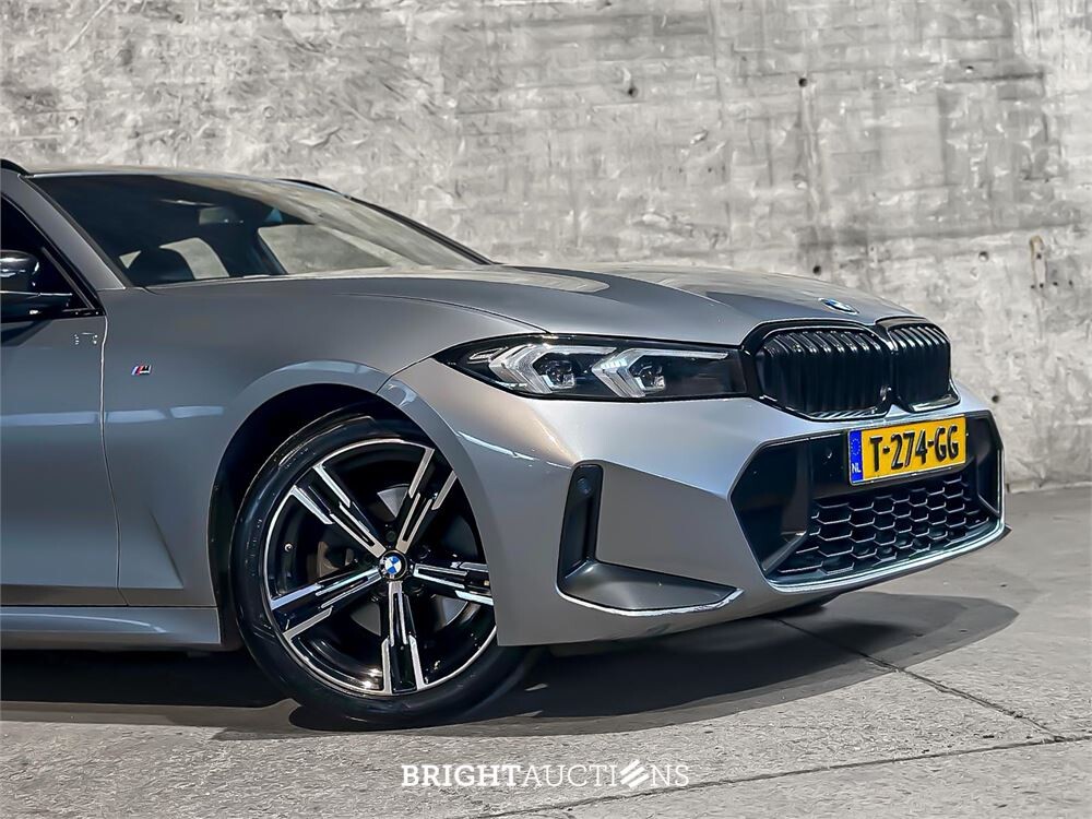 BMW 320d Touring M Sport 190 PS 2023 3er-Reihe (Original-NL + Erstbesitz), T-274-GG