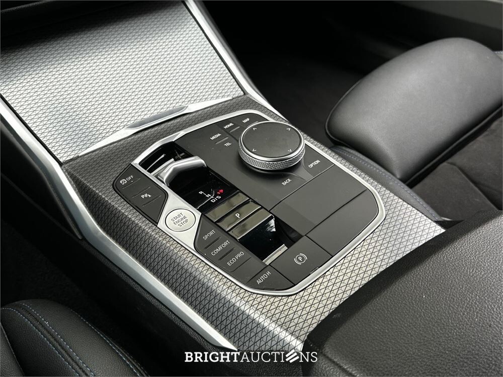 BMW 320d Touring M Sport 190 PS 2023 3er-Reihe (Original-NL + Erstbesitz), T-274-GG