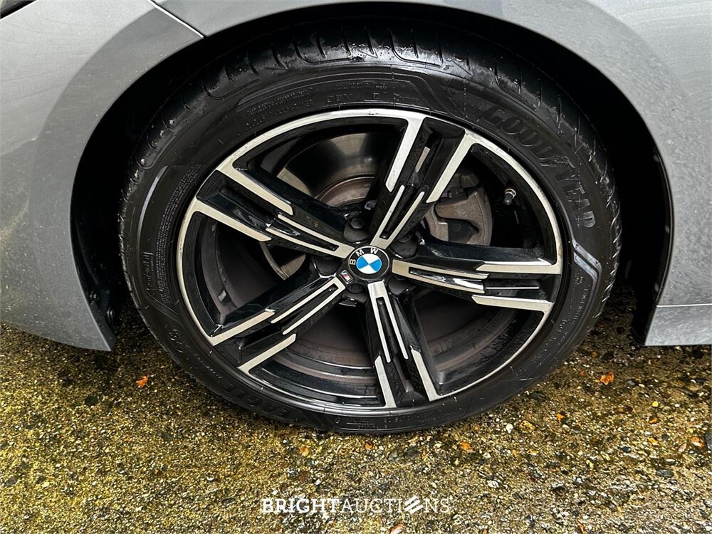 BMW 320d Touring M Sport 190 PS 2023 3er-Reihe (Original-NL + Erstbesitz), T-274-GG