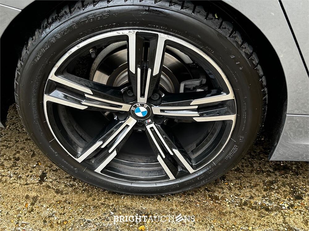BMW 320d Touring M Sport 190 PS 2023 3er-Reihe (Original-NL + Erstbesitz), T-274-GG