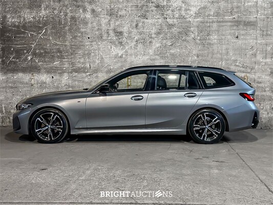 BMW 320d Touring M Sport 190 PS 2023 3er-Reihe (Original-NL + Erstbesitz), T-274-GG