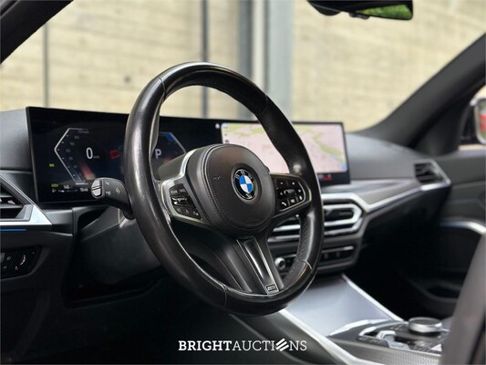 BMW 320d Touring M Sport 190 PS 2023 3er-Reihe (Original-NL + Erstbesitz), T-274-GG