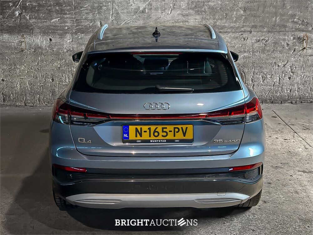 Audi Q4 e-tron 35 Launch edition Advanced 55 kWh 170pk 2021 (Origineel-NL + 1e eigenaar), N-165-PV