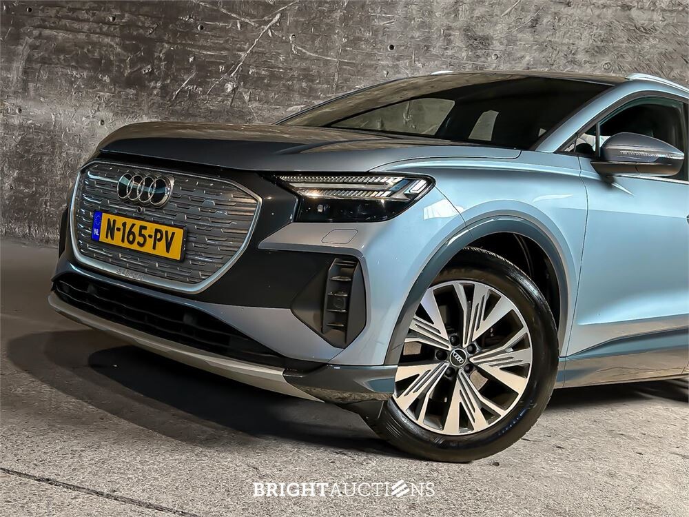 Audi Q4 e-tron 35 Launch edition Advanced 55 kWh 170pk 2021 (Origineel-NL + 1e eigenaar), N-165-PV