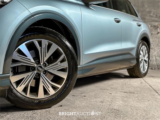 Audi Q4 e-tron 35 Launch edition Advanced 55 kWh 170pk 2021 (Origineel-NL + 1e eigenaar), N-165-PV