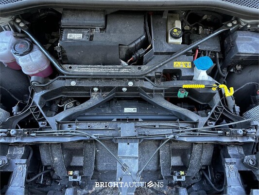 Audi Q4 e-tron 35 Launch edition Advanced 55 kWh 170pk 2021 (Origineel-NL + 1e eigenaar), N-165-PV