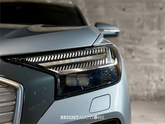 Audi Q4 e-tron 35 Launch edition Advanced 55 kWh 170pk 2021 (Origineel-NL + 1e eigenaar), N-165-PV