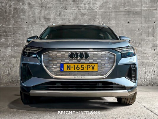Audi Q4 e-tron 35 Launch edition Advanced 55 kWh 170pk 2021 (Origineel-NL + 1e eigenaar), N-165-PV