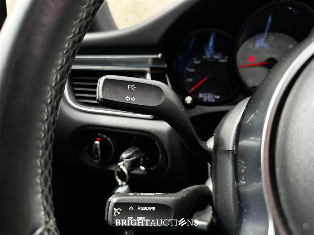 2014 Porsche Macan 3.0 D S 258 pk, 1-XXZ-16