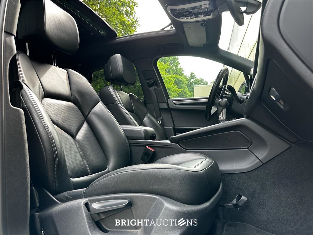 2014 Porsche Macan 3.0 D S 258 pk, 1-XXZ-16