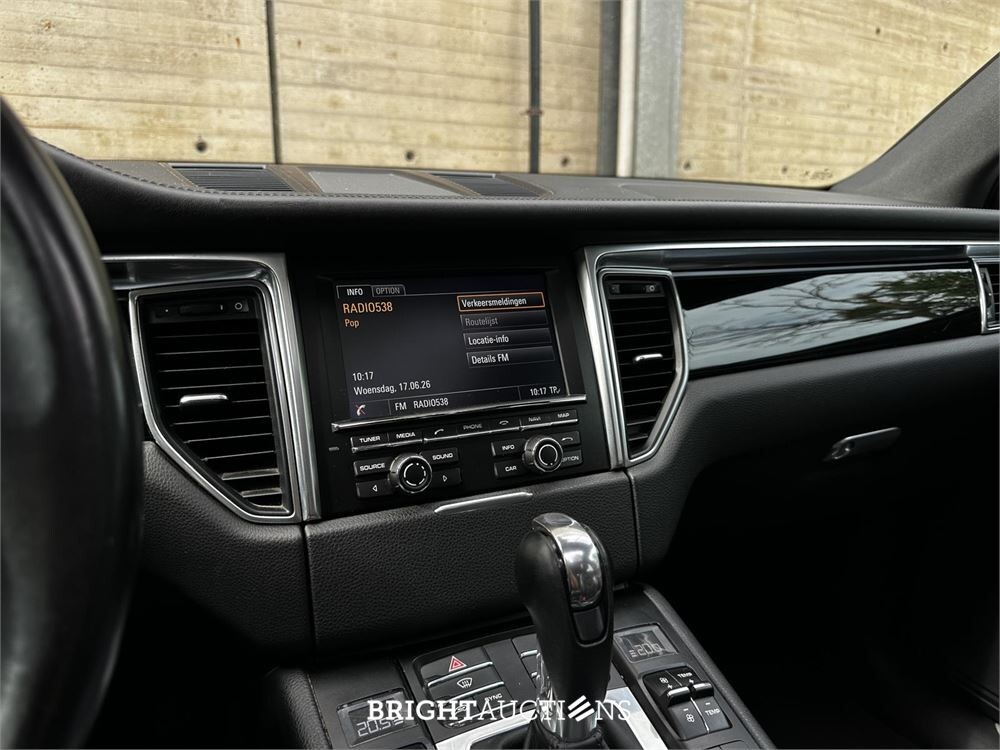 2014 Porsche Macan 3.0 D S 258 pk, 1-XXZ-16